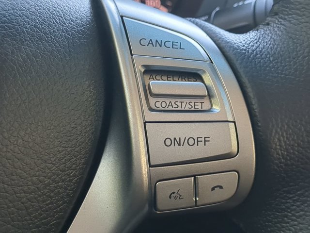 Used 2014 Nissan Altima 2.5 SL w/ Technology Package FWD image 25