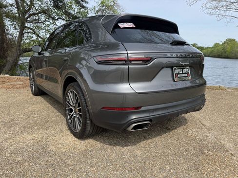Used 2019 Porsche Cayenne image 8