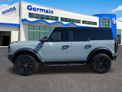 Used 2024 Ford Bronco Wildtrak image 8