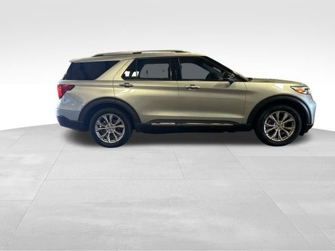 Used 2023 Ford Explorer Limited w/ Equipment Group 301A image 8