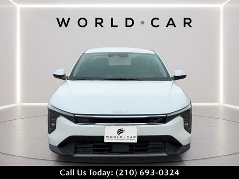 Used 2025 Kia K4 EX image 8