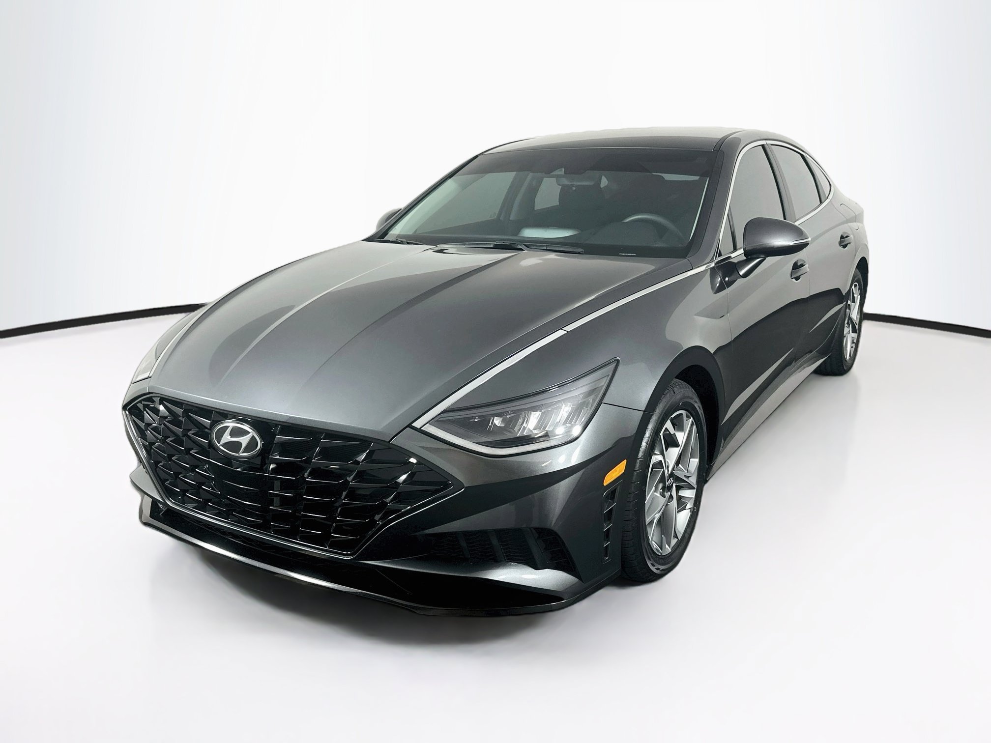 Used 2023 Hyundai Sonata SEL w/ Cargo Package FWD image 3