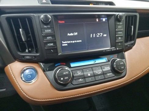 Used 2017 Toyota RAV4 Limited w/ Protection Package image 34