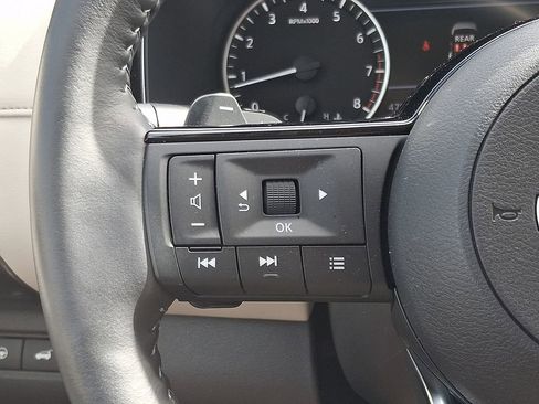 Certified 2025 Nissan Pathfinder SL AWD/4WD image 24