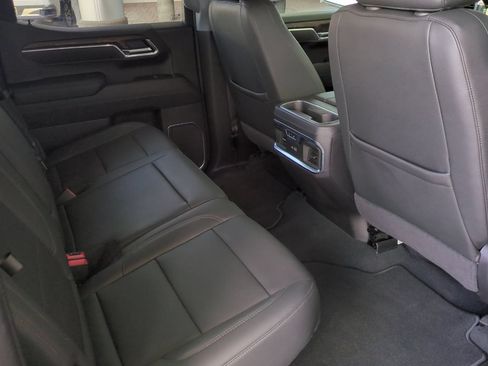 Used 2024 GMC Sierra 1500 SLT w/ SLT Premium Package AWD/4WD image 17