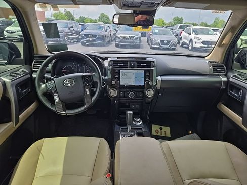 Used 2024 Toyota 4Runner SR5 Premium w/ Moonroof Package AWD/4WD image 5