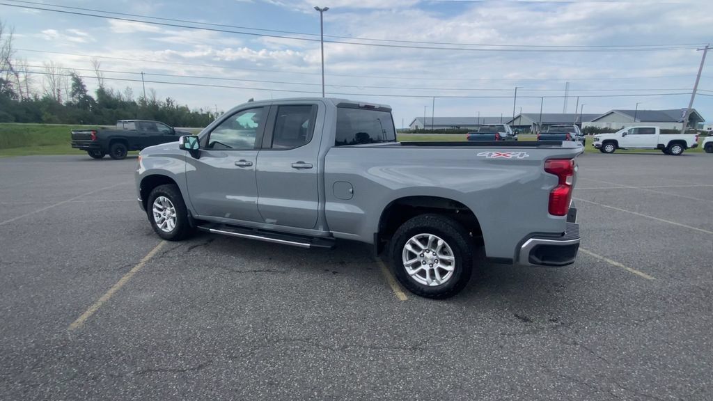 Certified 2024 Chevrolet Silverado 1500 LT AWD/4WD image 6