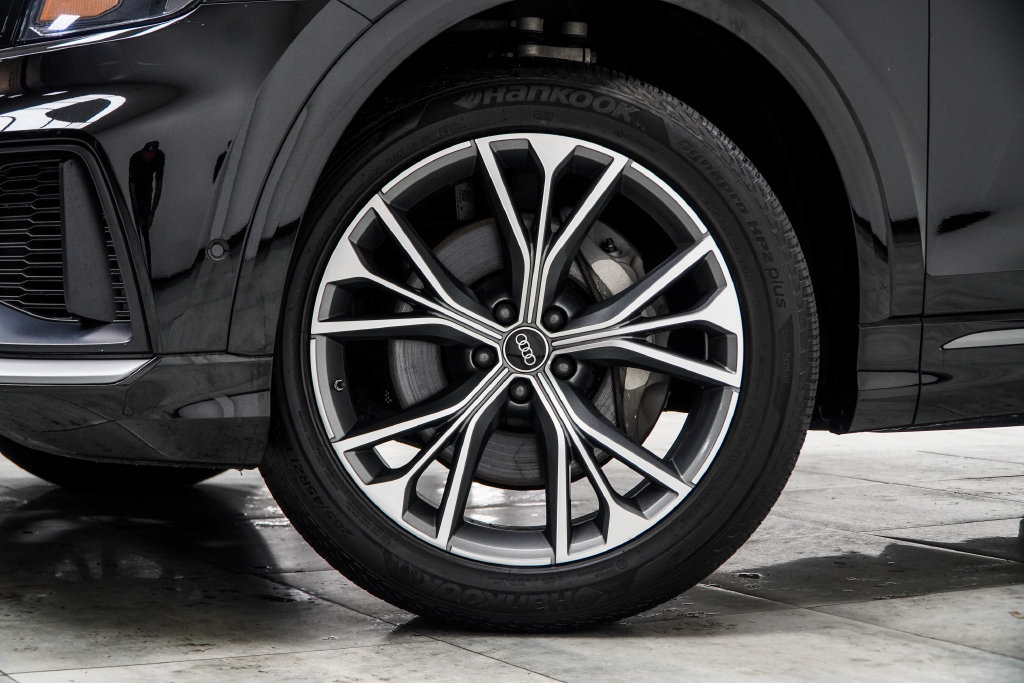 Used 2023 Audi Q8 Premium Plus AWD/4WD image 8