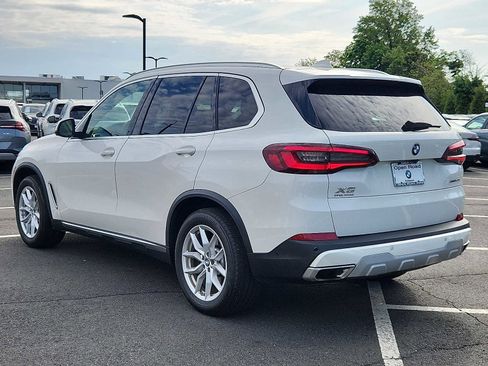 Used 2022 BMW X5 xDrive40i w/ Parking Assistance Package AWD/4WD image 4