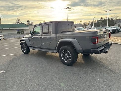 Used 2020 Jeep Gladiator Overland w/ Safety Group image 11