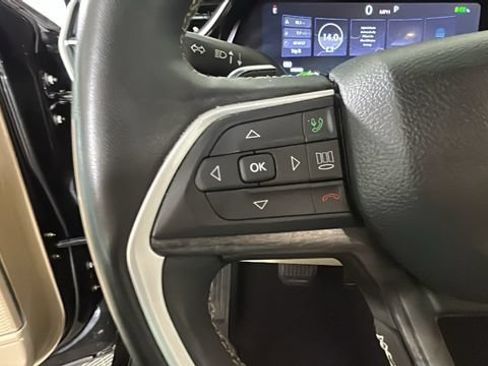 Used 2023 Jeep Grand Cherokee 4WD 4xe image 15