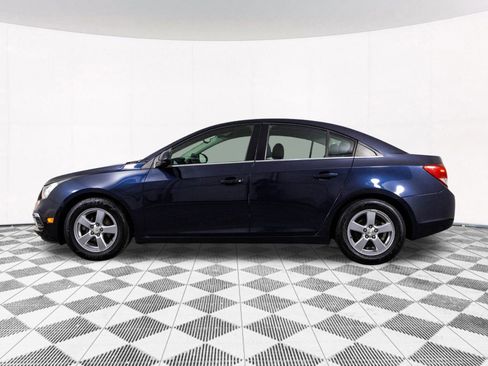Used 2015 Chevrolet Cruze LT image 12