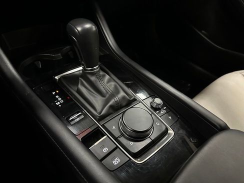 Used 2022 MAZDA MAZDA3 s image 23