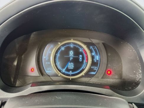 Used 2019 Lexus IS 300 F Sport w/ F Sport Package image 17