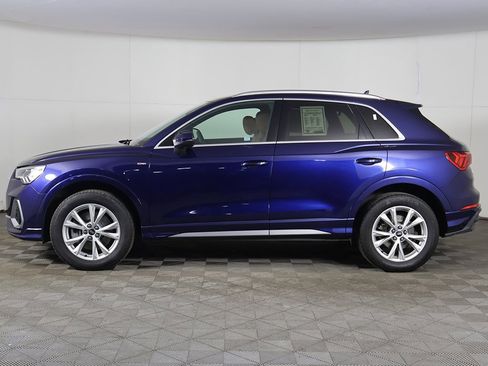 Used 2023 Audi Q3 2.0T Premium w/ Convenience Package image 16