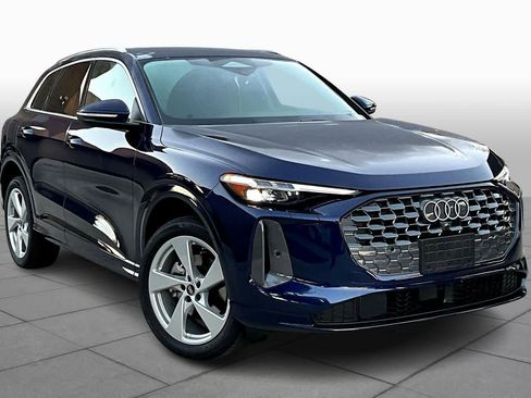 New 2025 Audi Q5 Premium Plus image 2