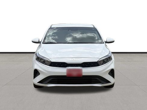 Used 2024 Kia Forte LXS FWD image 2