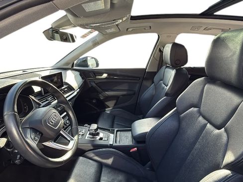 Used 2019 Audi Q5 Prestige w/ Prestige Package image 4