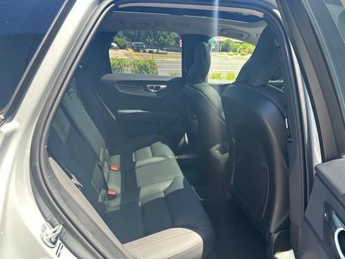 Certified 2025 Volvo XC60 B5 Plus AWD/4WD image 13