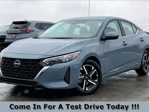 Used 2025 Nissan Sentra SV w/ All-Weather Package image 13