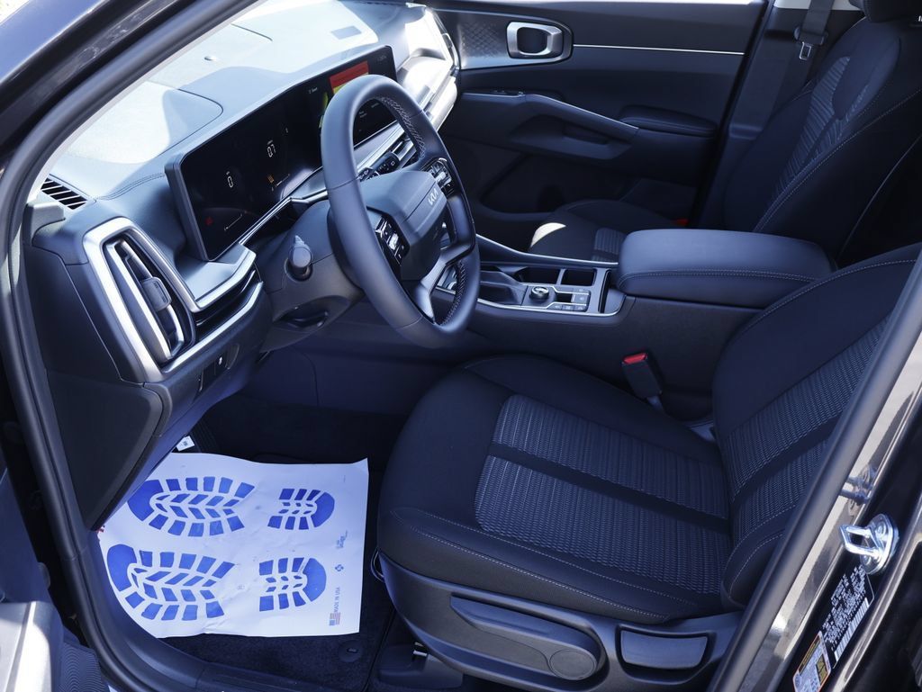 New 2026 Kia Sorento LX FWD image 26