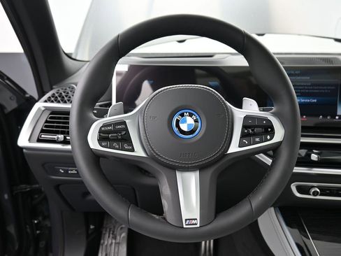 New 2026 BMW X5 xDrive50e w/ M Sport Package AWD/4WD image 14