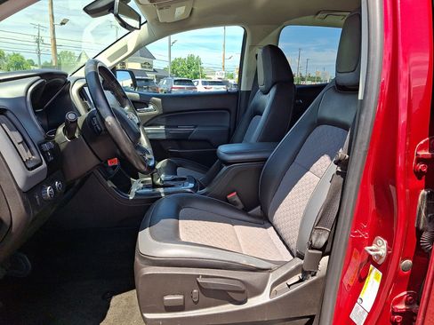 Used 2017 Chevrolet Colorado Z71 AWD/4WD image 24