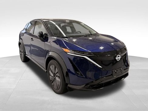 Used 2024 Nissan Ariya AWD image 7