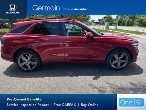 Used 2025 Genesis GV70 3.5T Sport w/ Sport Advanced Package AWD/4WD image 7