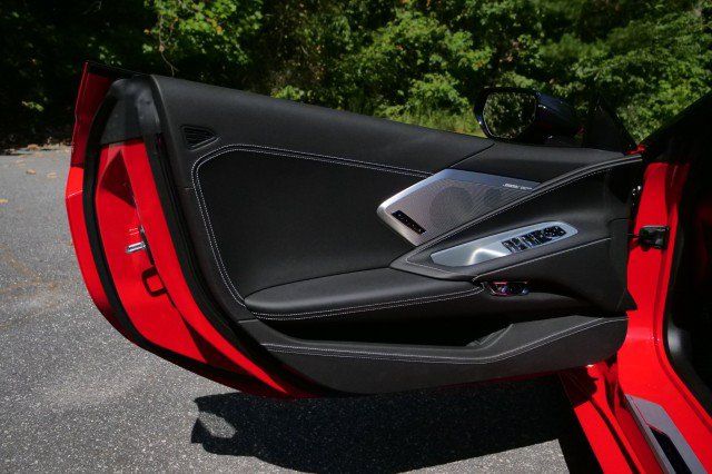 Used 2023 Chevrolet Corvette Stingray Premium Conv w/ Z51 Performance Package RWD image 42