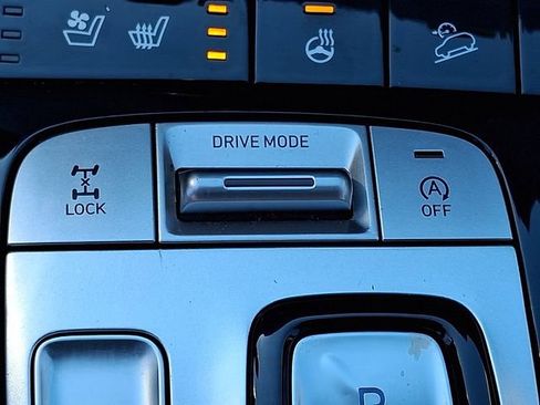 Used 2024 Hyundai Tucson Limited AWD/4WD image 19