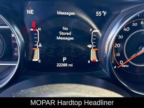 Used 2023 Jeep Wrangler Unlimited Sahara AWD/4WD image 30