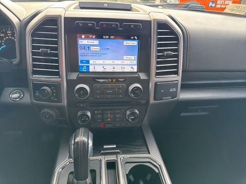 Certified 2018 Ford F150 Platinum w/ Equipment Group 701A Luxury image 23