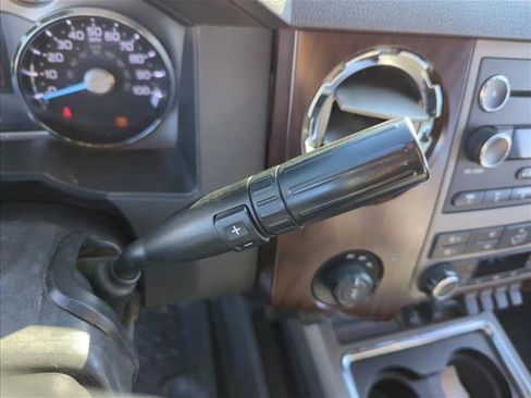 Used 2012 Ford F250 Lariat w/ Lariat Interior Pkg image 17