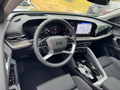 New 2025 Audi Q5 Premium Plus image 3