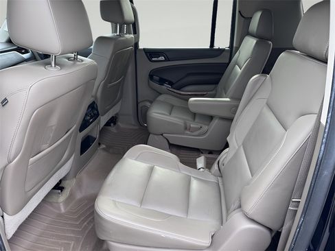 Used 2016 Chevrolet Suburban LTZ image 39