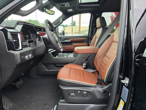 New 2026 GMC Sierra 3500 Denali Ultimate image 17