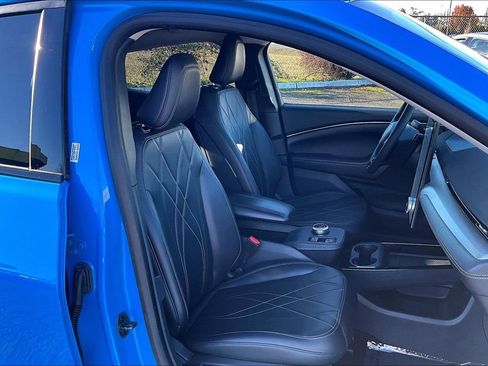 Used 2022 Ford Mustang Mach-E Select image 10