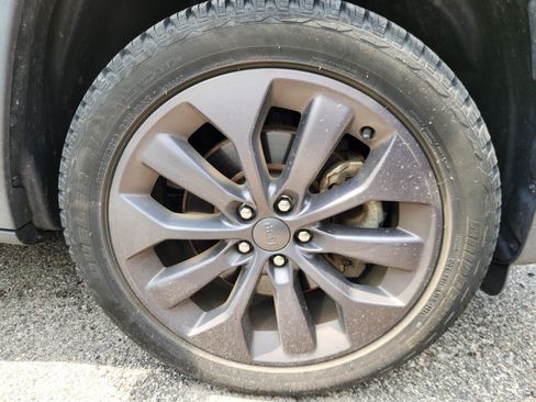 Used 2021 Jeep Cherokee Latitude Lux 80th Anniv w/ Quick Order Package 26U 80TH AWD/4WD image 5