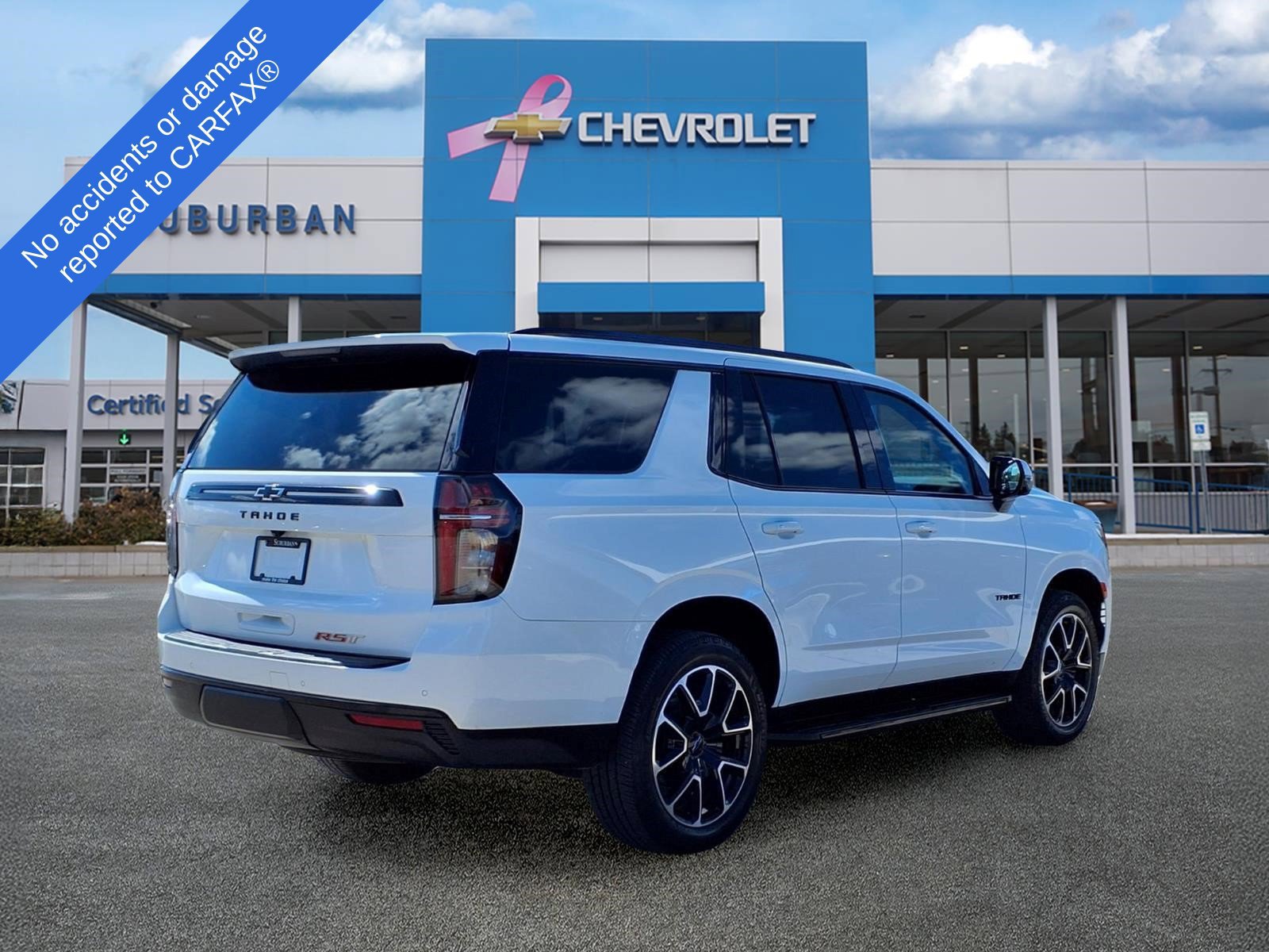 Used 2024 Chevrolet Tahoe RST w/ Luxury Package AWD/4WD image 5