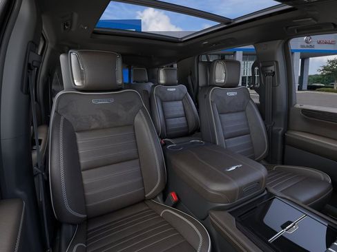 New 2026 GMC Yukon Denali Ultimate AWD/4WD image 16
