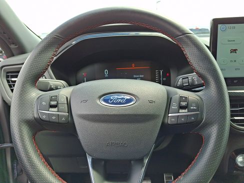 Used 2024 Ford Escape ST-Line w/ Tech Pack #1 FWD image 19