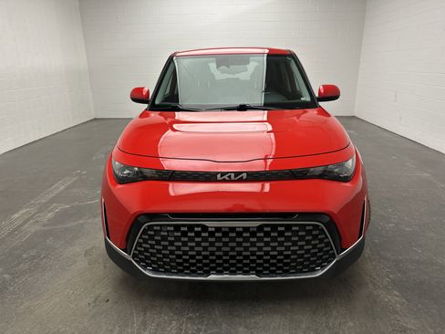 Used 2024 Kia Soul EX image 3