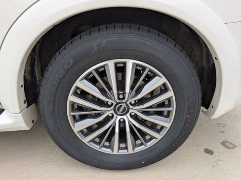 Used 2021 Nissan Armada SV w/ SV Appearance Package RWD image 9