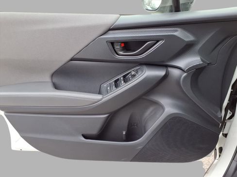 Certified 2025 Subaru Crosstrek 2.0i Premium image 9