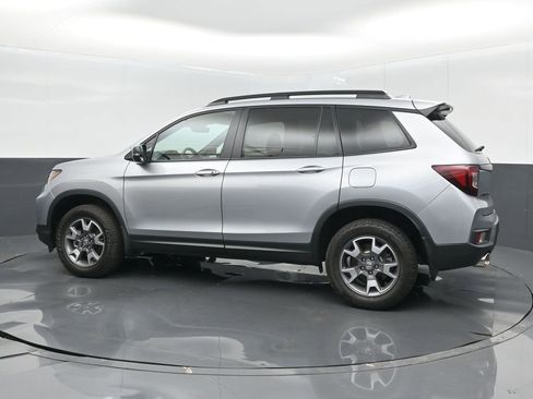 Used 2022 Honda Passport TrailSport image 4