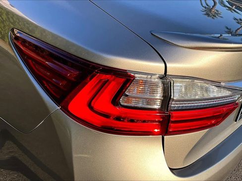 Used 2017 Lexus ES 350 image 27