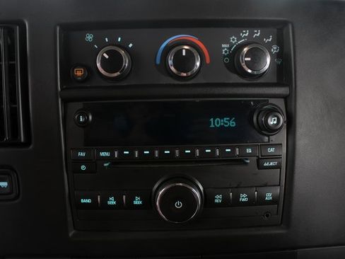 Used 2016 Chevrolet Express 3500 LT w/ LT Preferred Equipment Group image 3