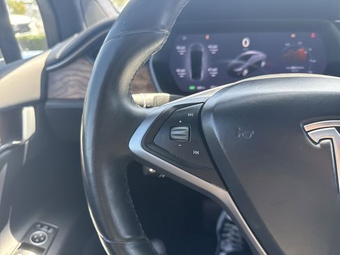 Used 2020 Tesla Model X Long Range AWD/4WD image 20