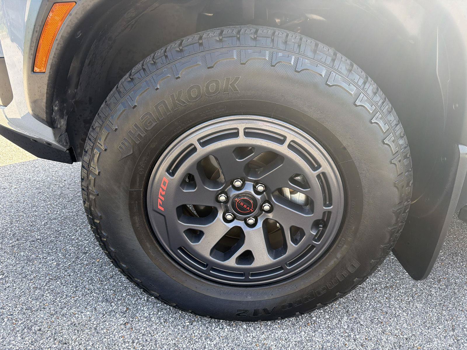 Used 2025 Nissan Frontier PRO-4X AWD/4WD image 8